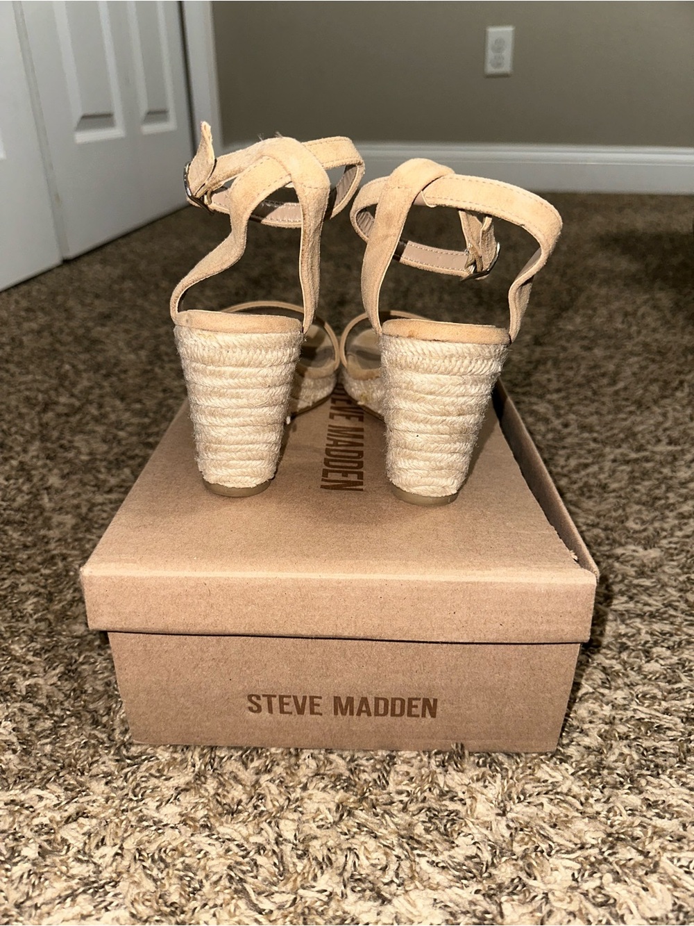 Steve Madden Tan Espadrille Wedge Sandals with Ankle Strap - Picture 4 of 6